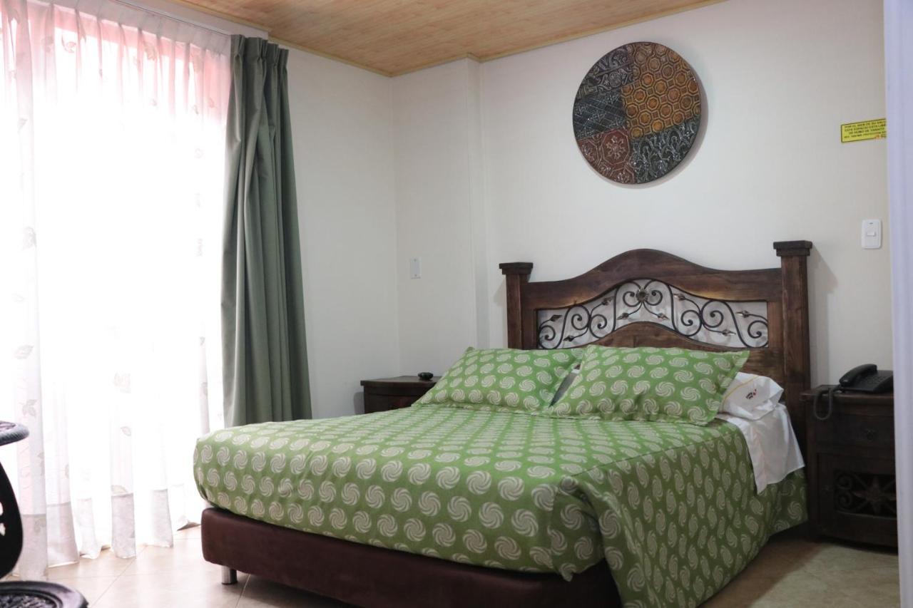 Hoteles Bogota Inn La Soledad Екстер'єр фото