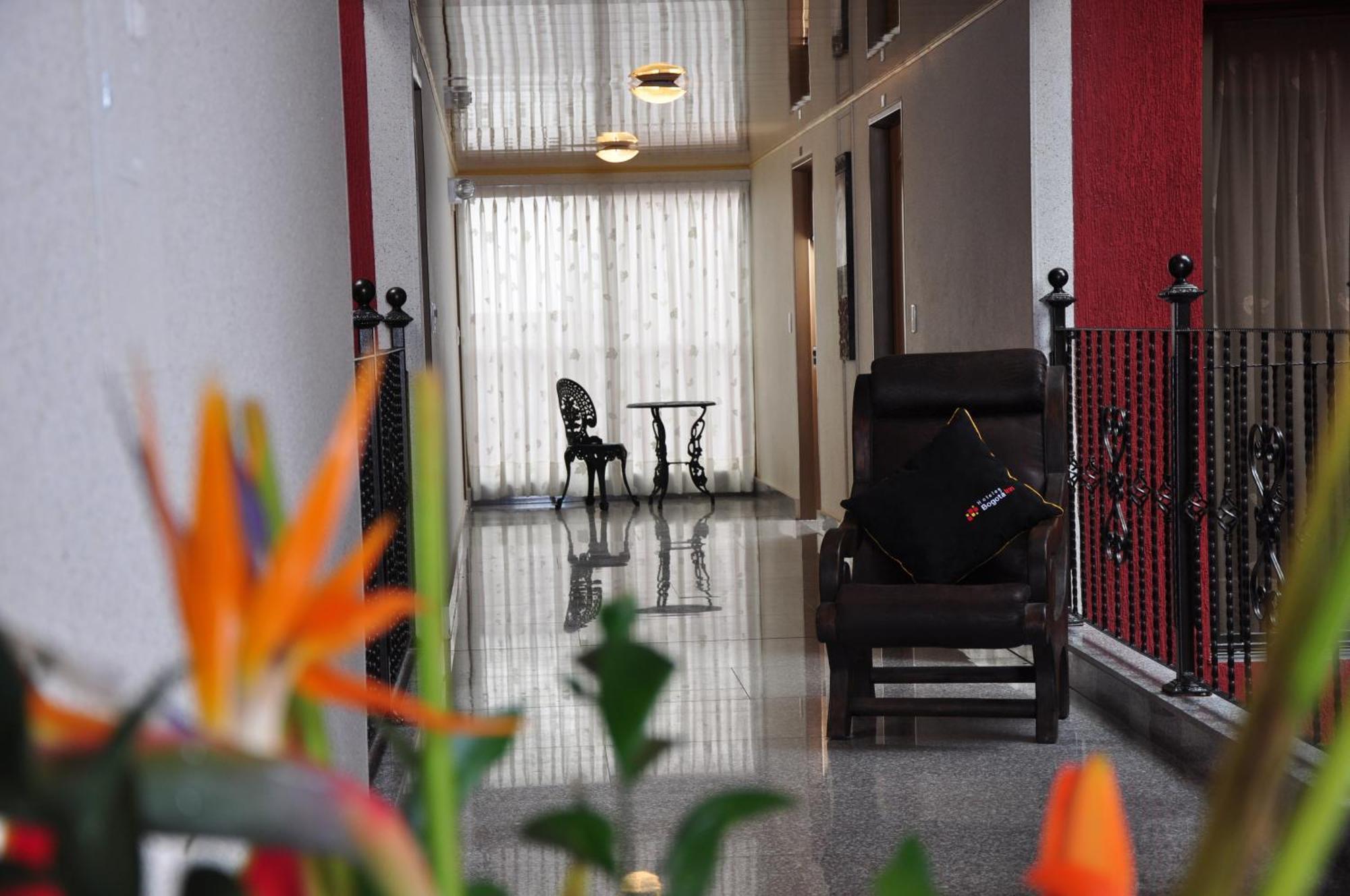 Hoteles Bogota Inn La Soledad Екстер'єр фото